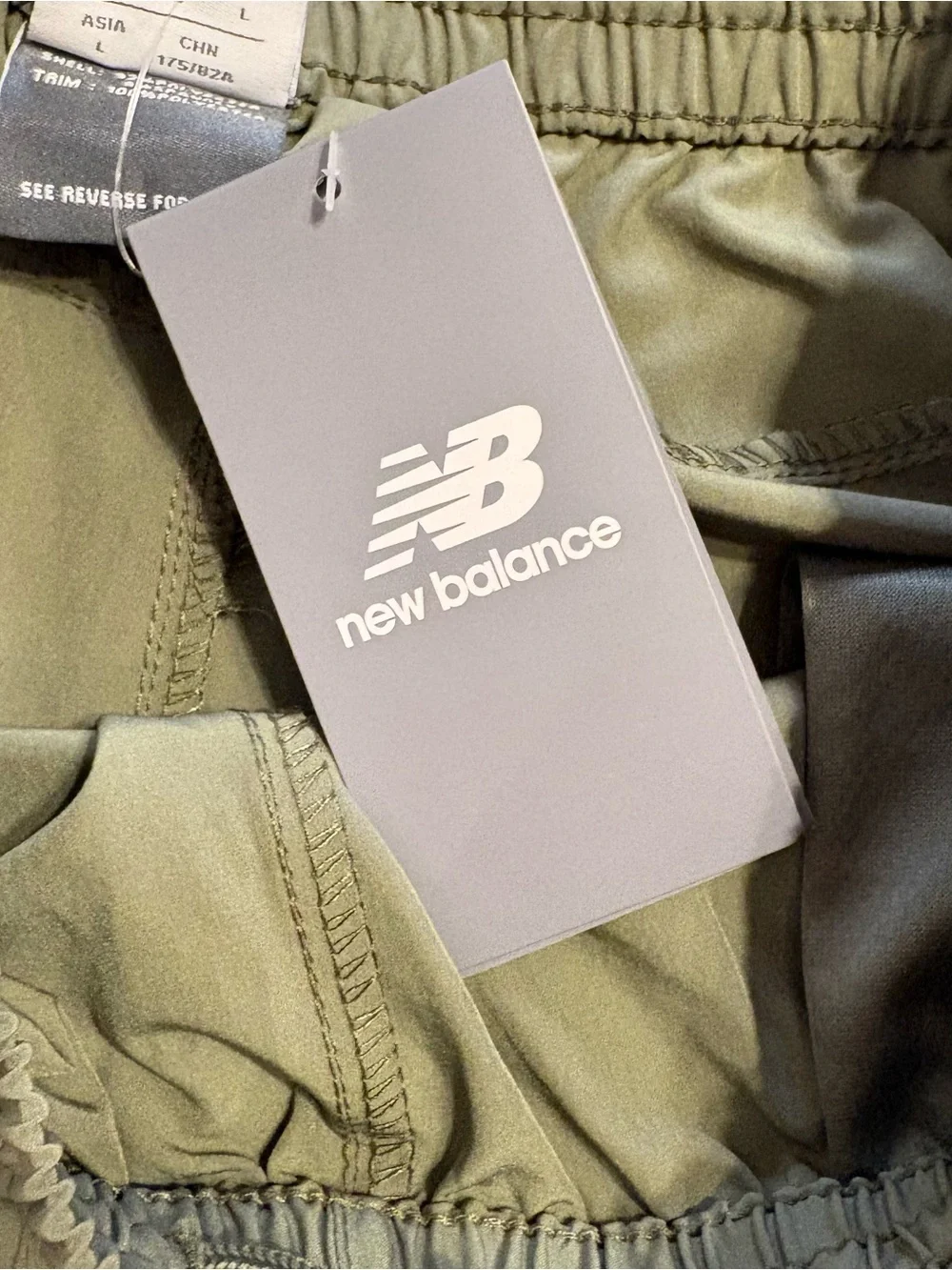 New Balance All Motion Cargo Joggers in a Light Olive Green Colorway size M
